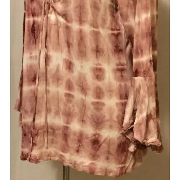Women’s Large pink tie dyed bell sleeve blouse - Picture 3 of 8